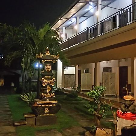 Puji Homestay Mataram Exterior photo