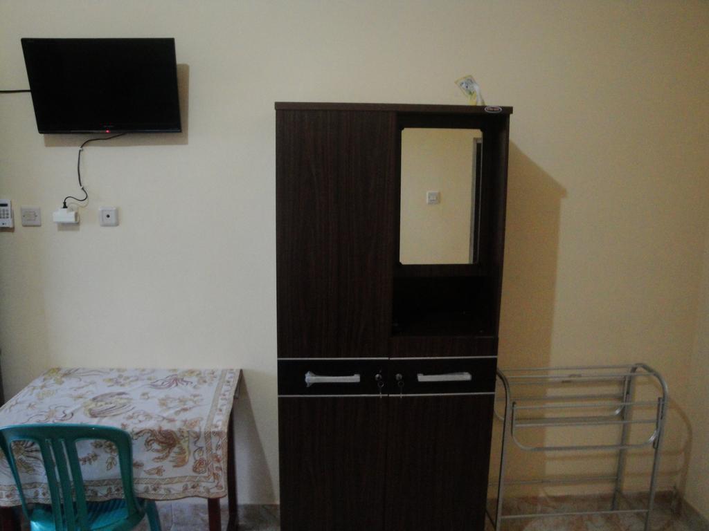Puji Homestay Mataram Exterior photo